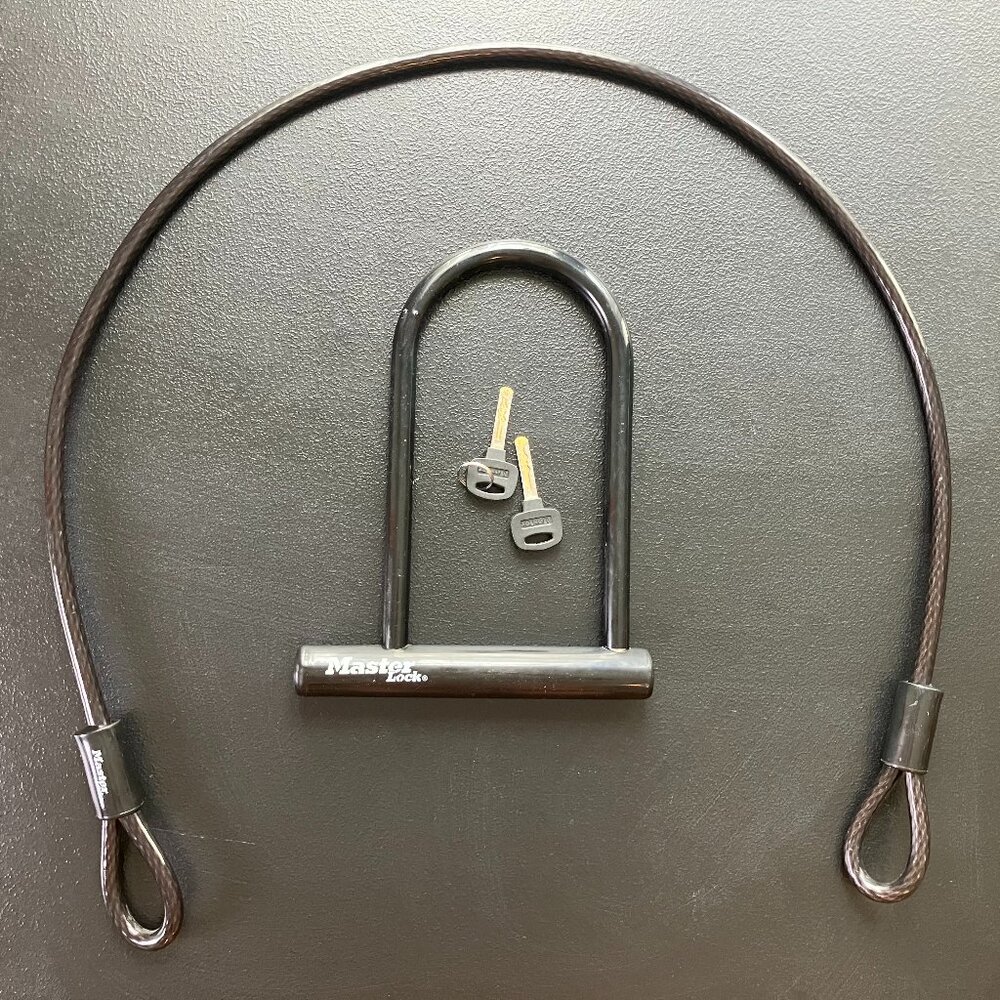 Master Lock U-Lock for Bikes with 2 Keys, Cable
